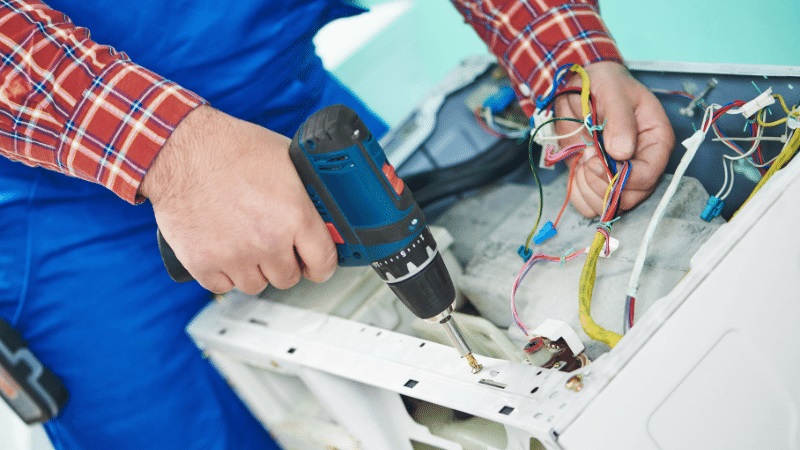 Şehzadeler Termoteknik Termoteknik çamaşır makinesi kart tamiri – Su almama arızası orijinal parça ile giderildi. - Teknik servis örneği